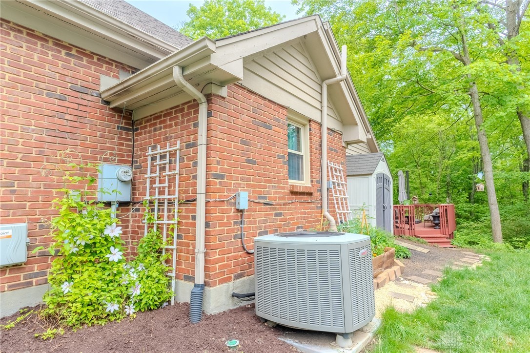 849 Wind Bluff Pt, Springboro, Ohio image 38