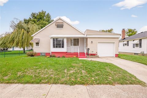 Photo of 1904 Sunset Avenue, Springfield, OH 45505 (MLS # 946456)