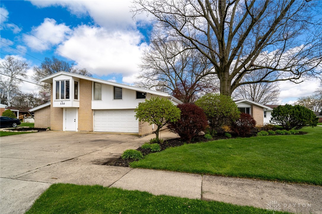 330 Rumson Street, Englewood, Ohio image 2