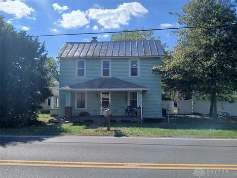 Photo of 1045 S Linden Avenue, Miamisburg, OH 45342 (MLS # 945656) Photo of 1045 S Linden Avenue, Miamisburg, OH 45342 (MLS # 945656)