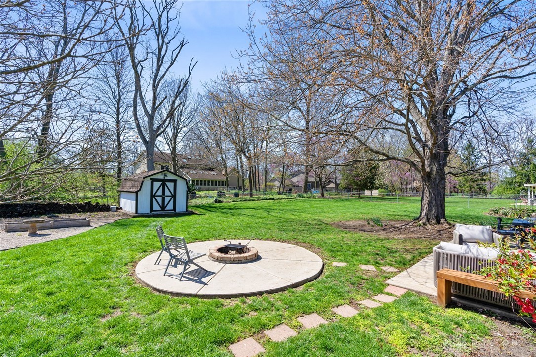 1340 Penbrooke Trail, Dayton, Ohio image 41