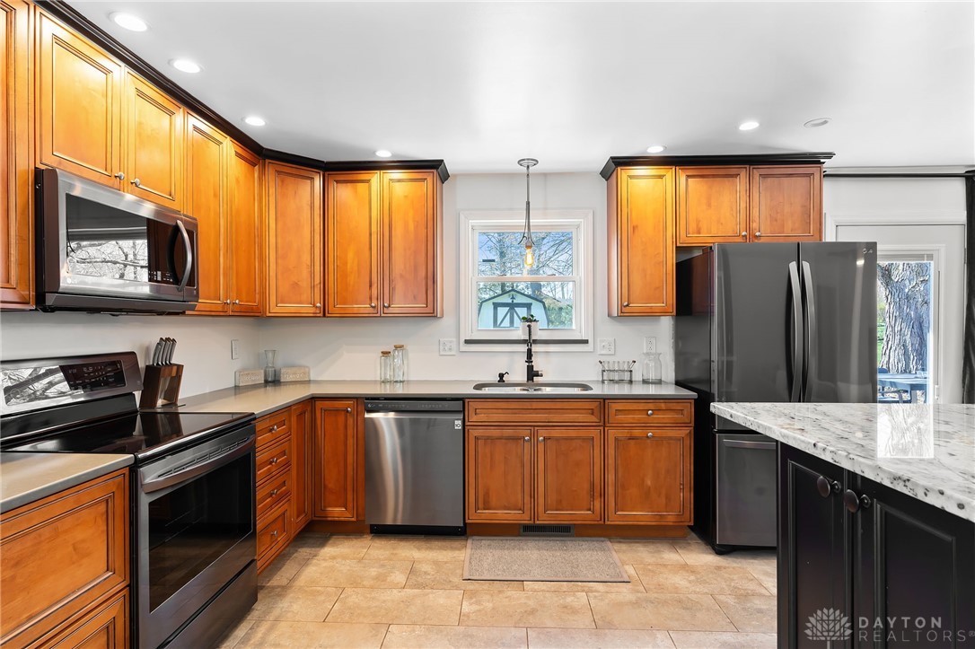 1340 Penbrooke Trail, Dayton, Ohio image 18