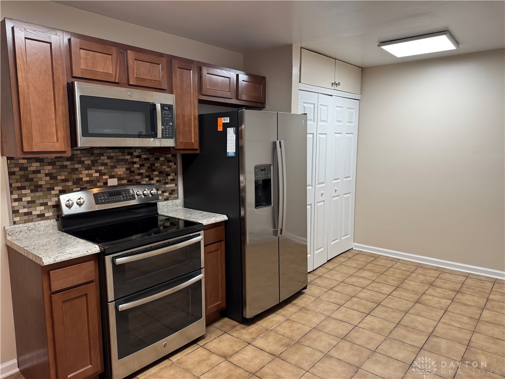 4718 Vanguard Avenue, Dayton, Ohio image 4