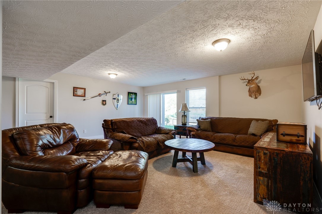 3596 Catalpa View Way, Bellbrook, Ohio image 36