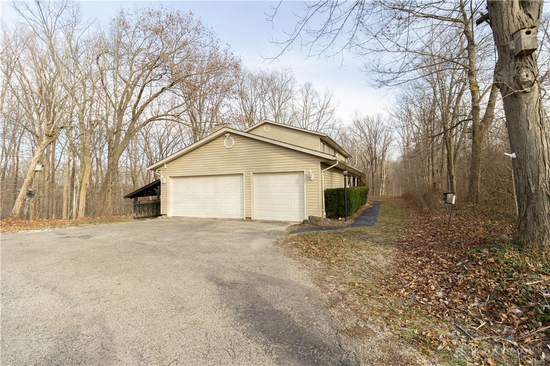 3013 S Shiloh Road, Ludlow Falls, Ohio image 6