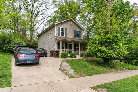 Photo of 120 University Avenue, Oxford, OH 45056 (MLS # 958215)