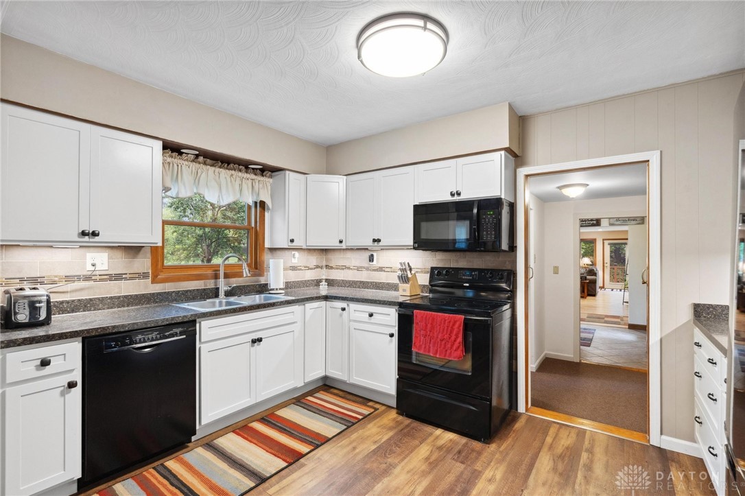 402 Wilson Park Drive, Miamisburg, Ohio image 41