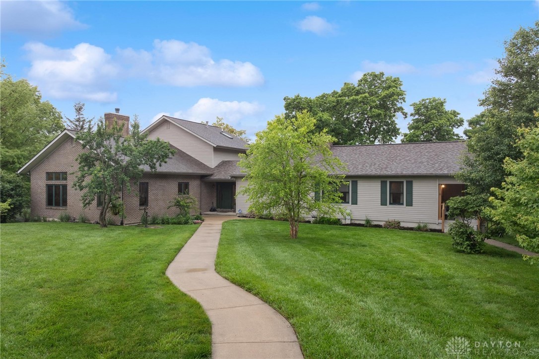 402 Wilson Park Drive, Miamisburg, Ohio image 1