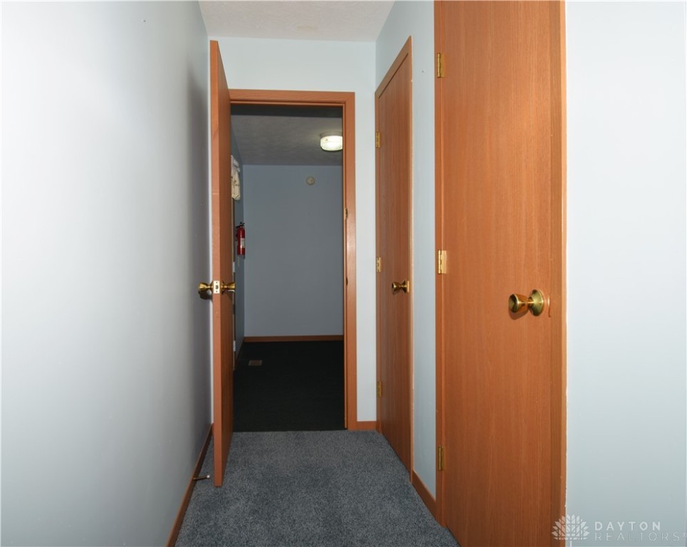 1035 Bradford Drive, Springfield, Ohio image 17