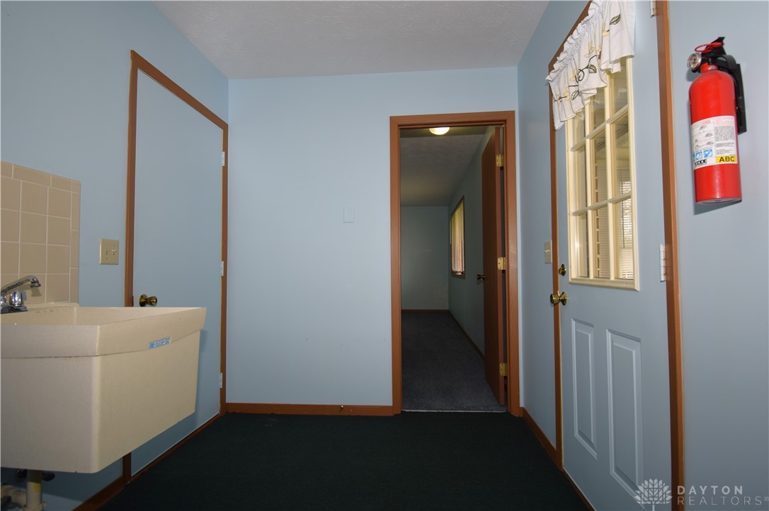 1035 Bradford Drive, Springfield, Ohio image 19