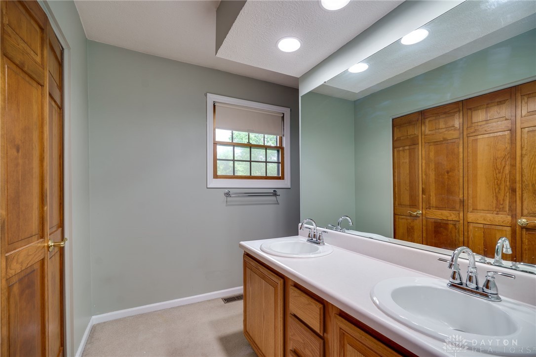 1795 Ashley Drive, Miamisburg, Ohio image 28