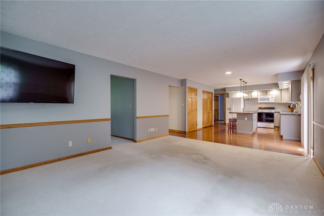 1795 Ashley Drive, Miamisburg, Ohio image 15