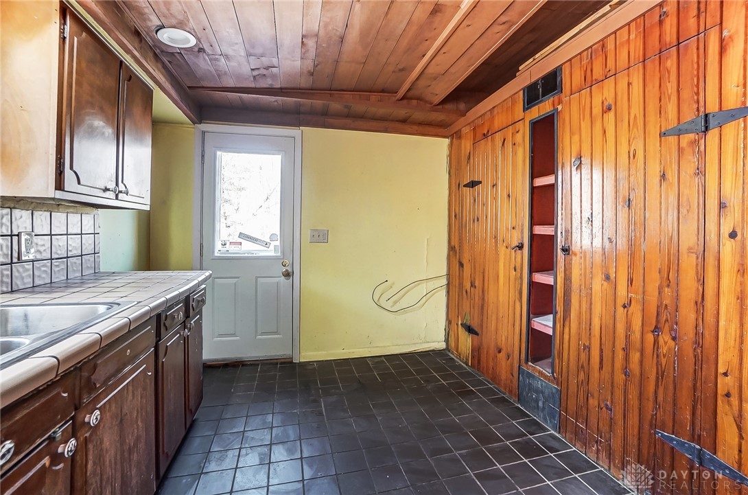 6261 Hoke Road, Clayton, Ohio image 18