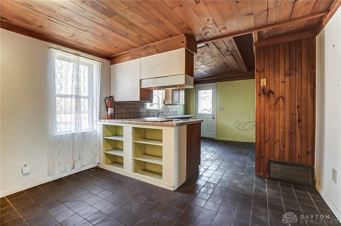 6261 Hoke Road, Clayton, Ohio image 13