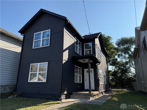 Photo of 718 Taylor Street, Dayton, OH 45404 (MLS # 944001)