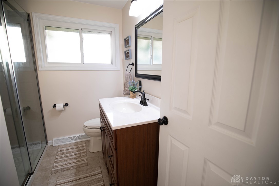 2138 Turnbull Road, Beavercreek, Ohio image 11