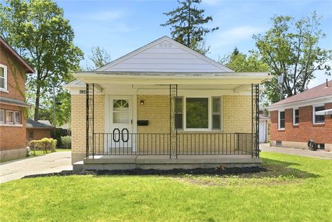 Photo of 1136 Croyden Drive, Dayton, OH 45420 (MLS # 957364)