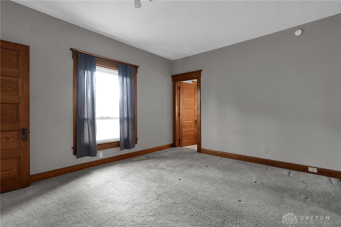 125 W Mound Street, South Charleston, Ohio image 37