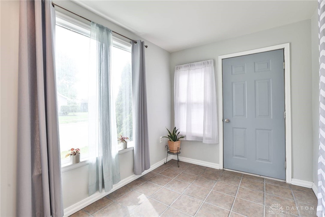 201 Bowman Avenue, Tipp City, Ohio image 3
