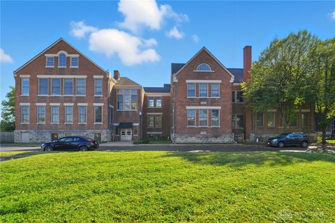 Photo of 226 Mcdaniel Street #30, Dayton, OH 45405 (MLS # 946346)