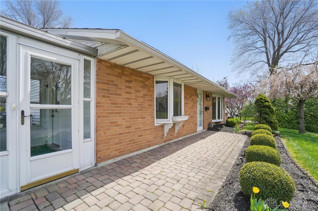 115 Hoak Drive, Fairborn, Ohio image 4
