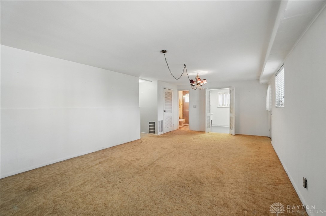 115 Hoak Drive, Fairborn, Ohio image 26