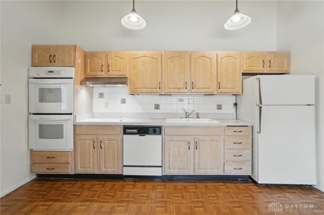 115 Hoak Drive, Fairborn, Ohio image 13