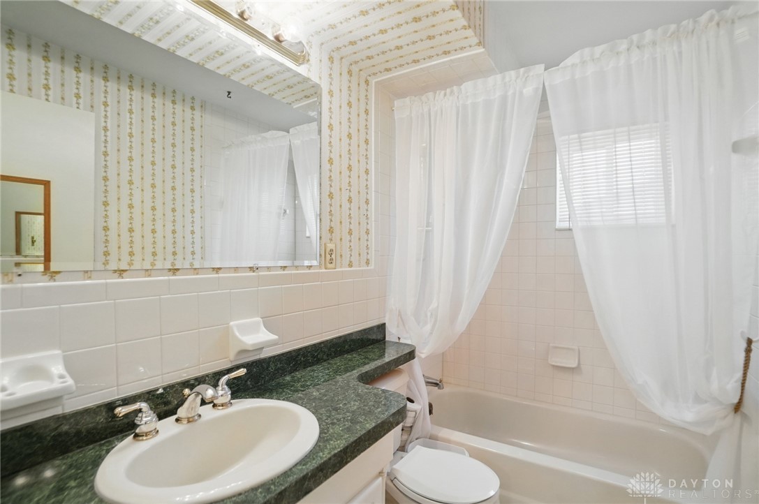 115 Hoak Drive, Fairborn, Ohio image 22