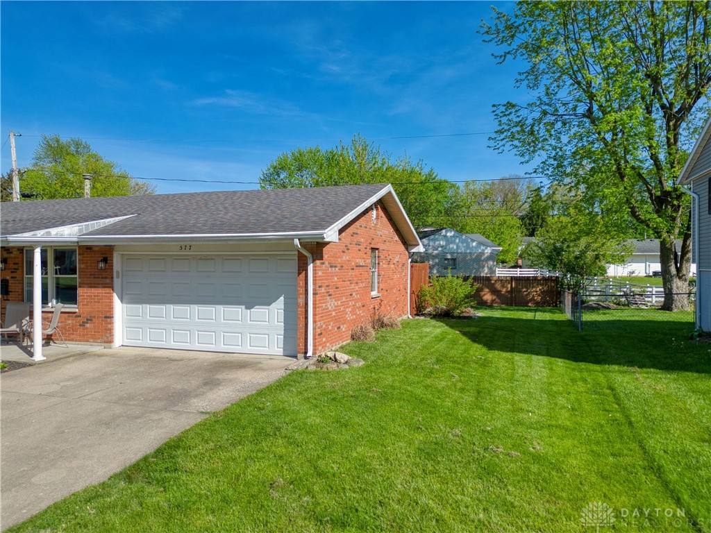 577 Redbud Lane, Xenia, Ohio image 4
