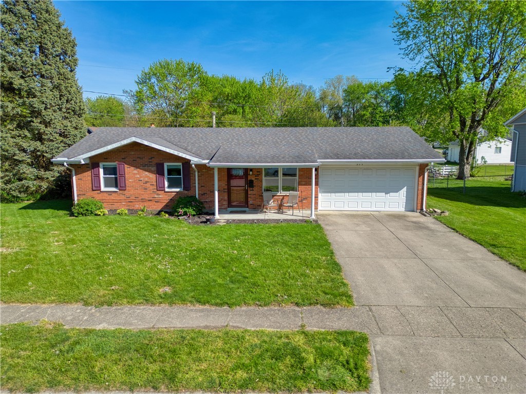 577 Redbud Lane, Xenia, Ohio image 2