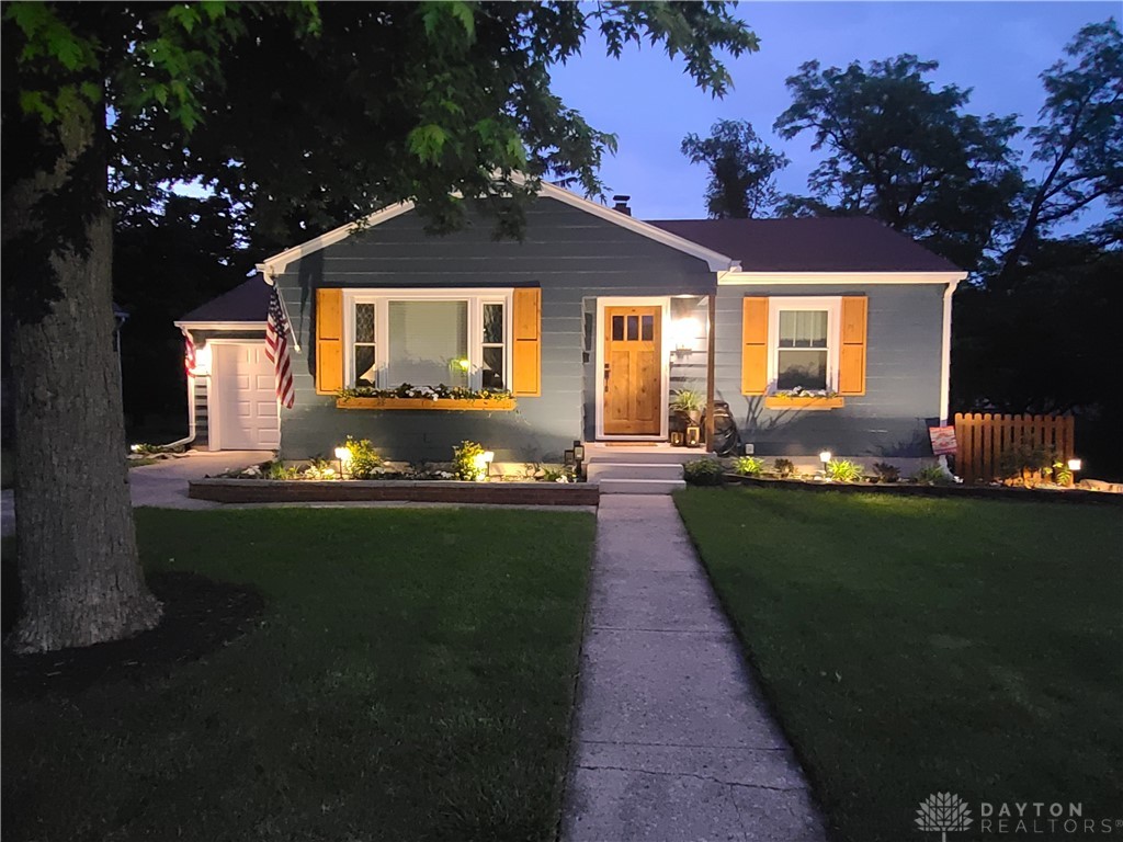 31 Tamplin Drive, Troy, Ohio image 1