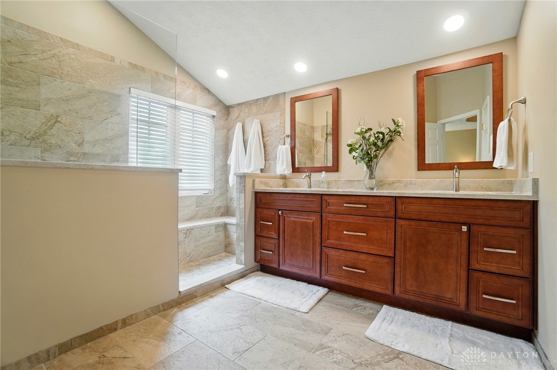 10800 Meadow Hawk Court, Dayton, Ohio image 47