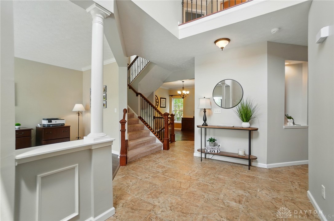 10800 Meadow Hawk Court, Dayton, Ohio image 8