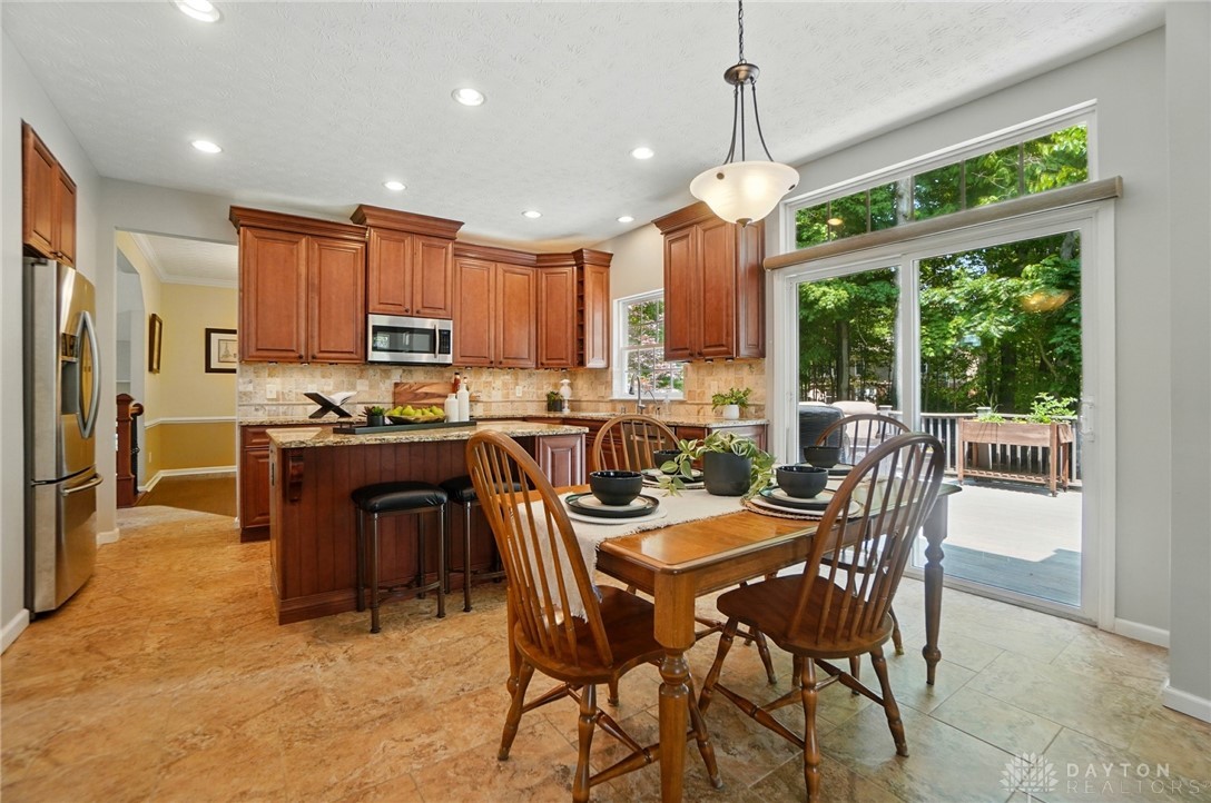 10800 Meadow Hawk Court, Dayton, Ohio image 15