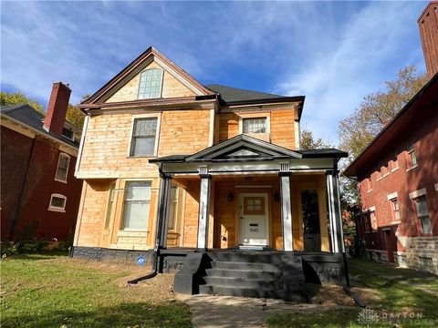 Photo of 1045 W Grand Avenue, Dayton, OH 45402 (MLS # 953807)