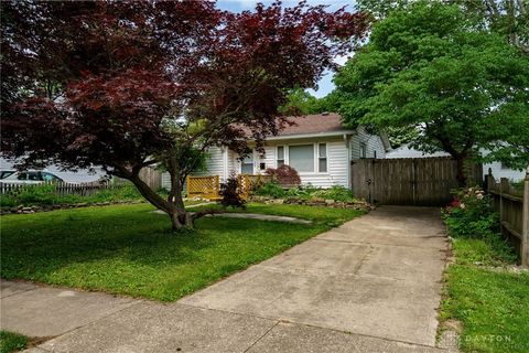 Photo of 1512 Horlacher Avenue, Dayton, OH 45420 (MLS # 944722)