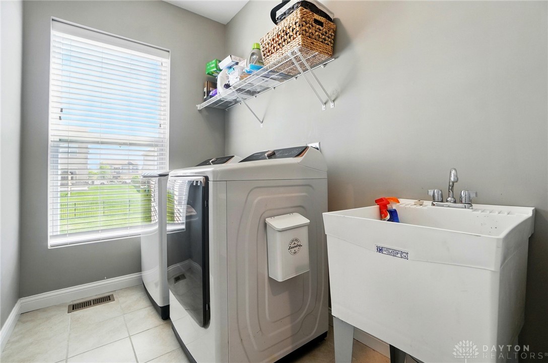1589 Stonebury Court, Beavercreek Township, Ohio image 38