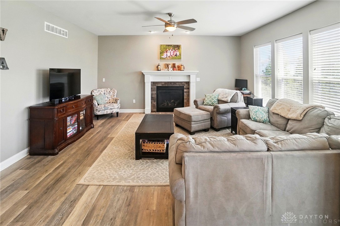 1589 Stonebury Court, Beavercreek Township, Ohio image 13