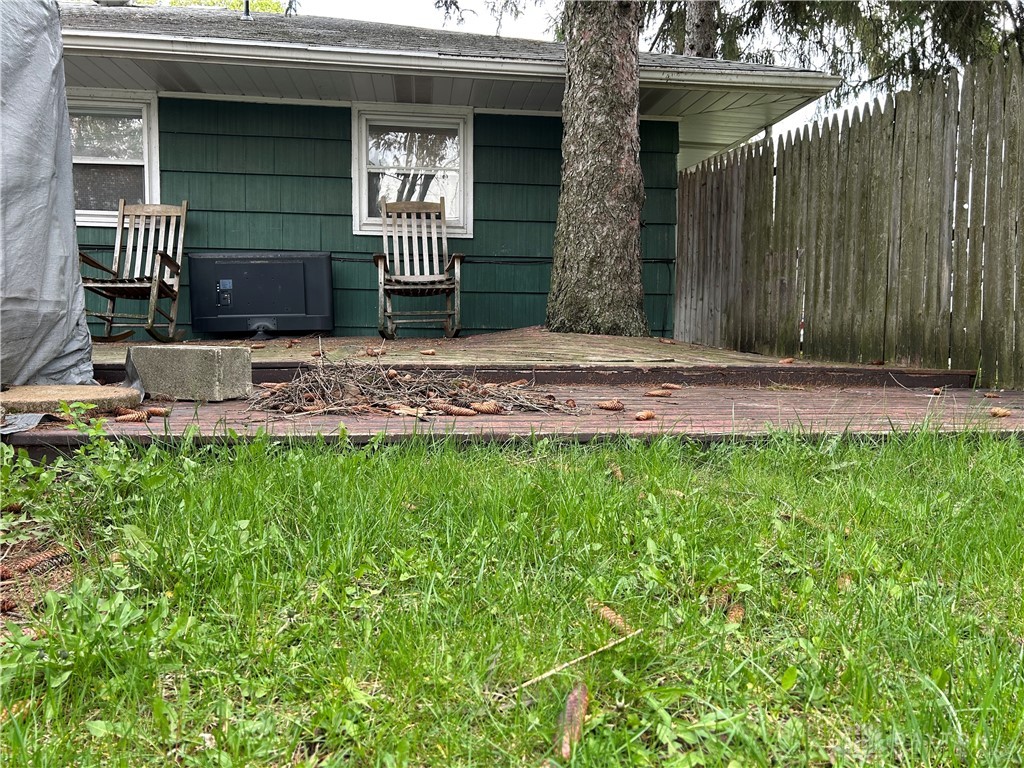 389 N Garber Drive, Tipp City, Ohio image 4