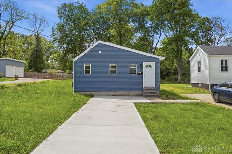 Photo of 8313 Monroe Avenue, Cincinnati, OH 45236 (MLS # 958573)