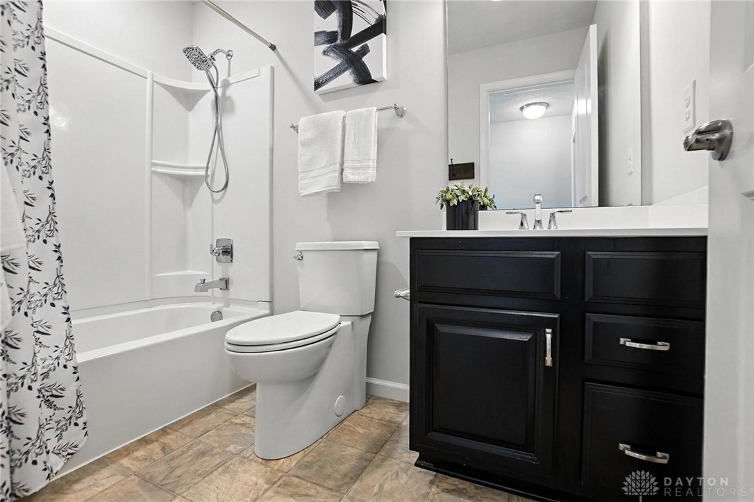 Tipp City, Ohio 45371, United States, 4 Bedrooms Bedrooms, ,3 BathroomsBathrooms,Residential,Active,172839