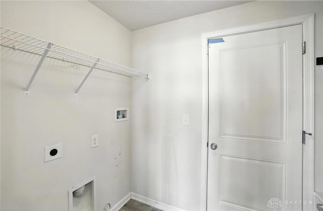 Tipp City, Ohio 45371, United States, 4 Bedrooms Bedrooms, ,3 BathroomsBathrooms,Residential,Active,172839