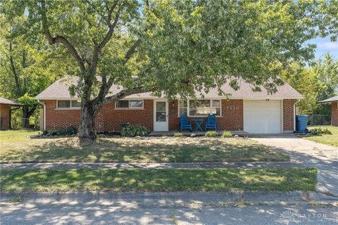 Photo of 4440 Longfellow Avenue, Dayton, OH 45424 (MLS # 943610)