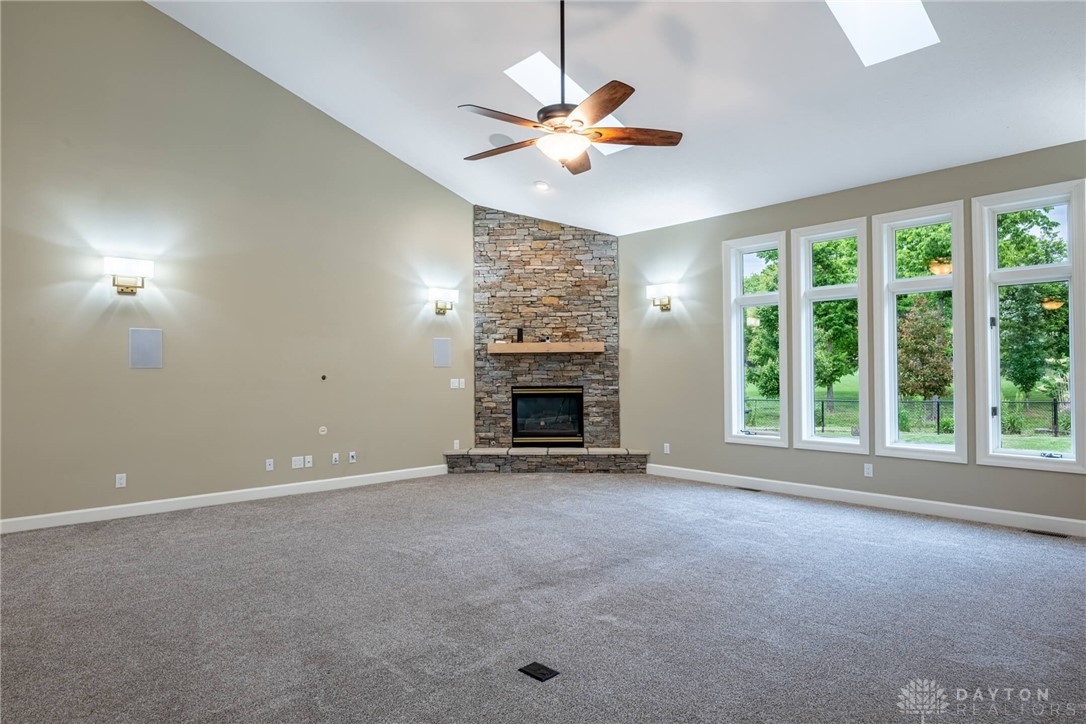 1361 Meadow Woods Court, Waynesville, Ohio image 9