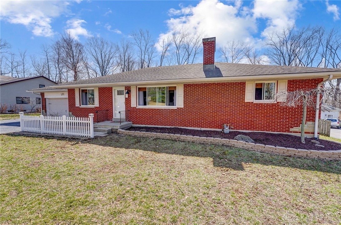4231 Sunbeam Avenue, Beavercreek, Ohio image 3