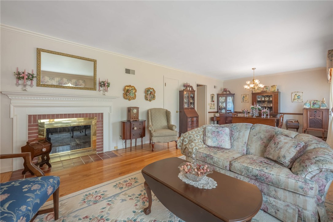 281 Sherbrooke Drive