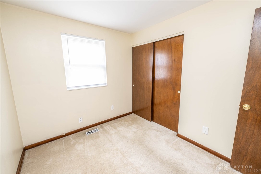 135 Coach Drive, Tipp City, Ohio image 23