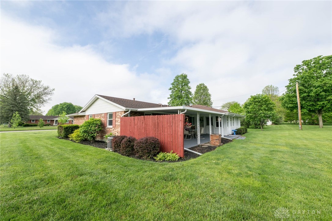 135 Coach Drive, Tipp City, Ohio image 39