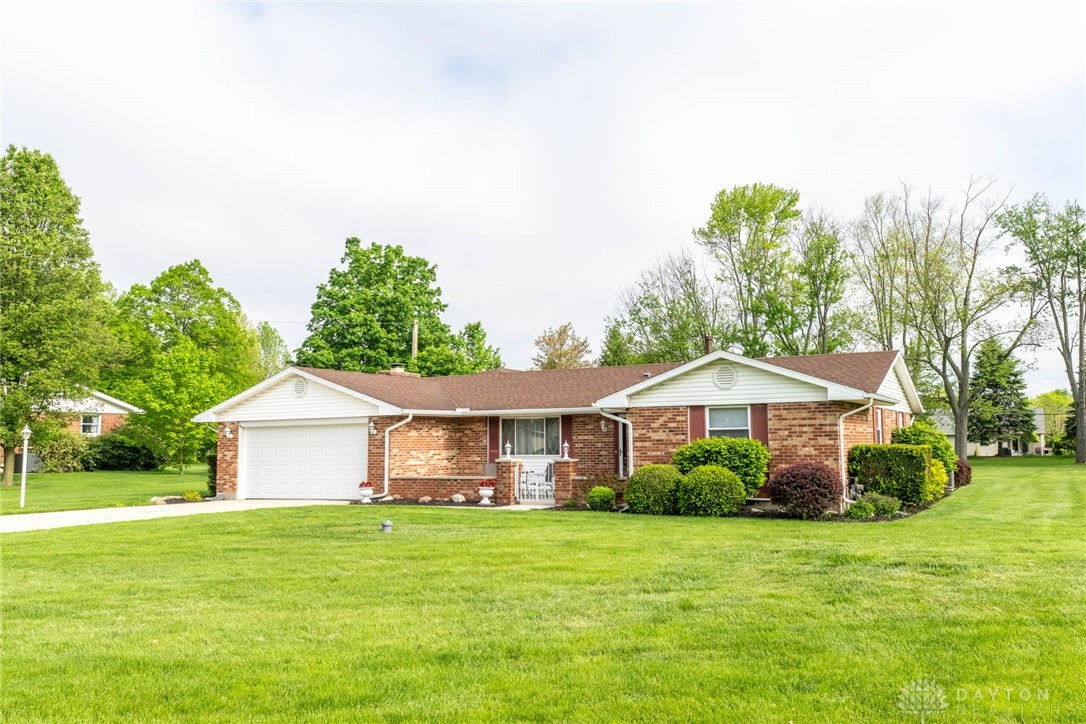 135 Coach Drive, Tipp City, Ohio image 42