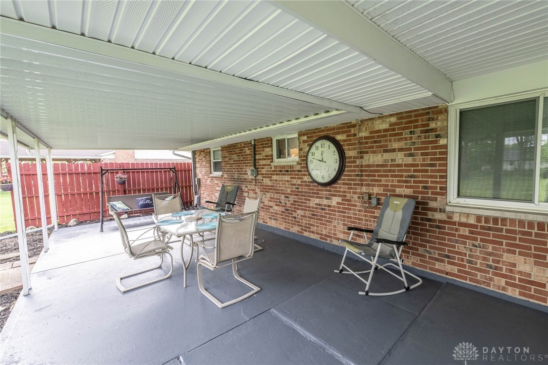135 Coach Drive, Tipp City, Ohio image 31